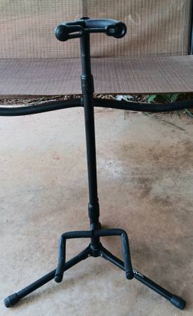 Guitar Stand 1