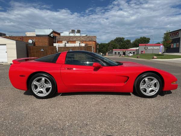 1997 CHEVROLET CORVETTE HATCHBACK 5.7L V8 CUERO 79K MILLAS LIMPIO - $19,950 (LA MOTORSPORTS WINDOM, MN)63470070779777124