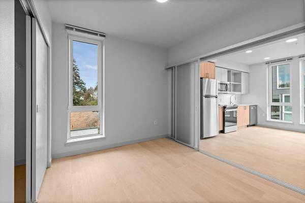 $2,925 / 1br - 691ft2 - Modern 1BR at Ion  Rooftop Views  Designer Touches! (Queen Anne, Interbay, Magnolia, Fremont)64031312569731120