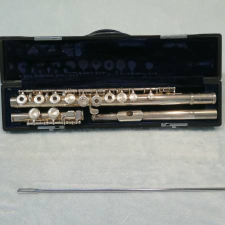 Yamaha YFL-26S Plata Flauta con Agujeros Abiertos - $250 (North Bend)63471460158977120
