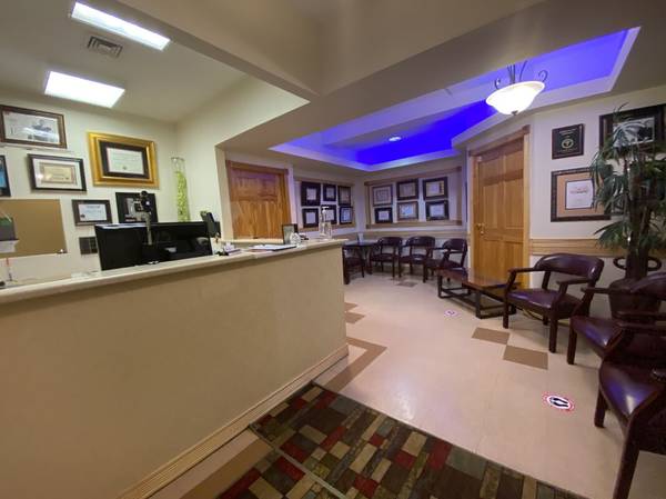 $4,500 / 1050ft2 - OFFICE Space Available For Lease (Park Slope)63684745307267120