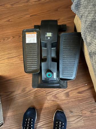 Cubi exercise peddler 1