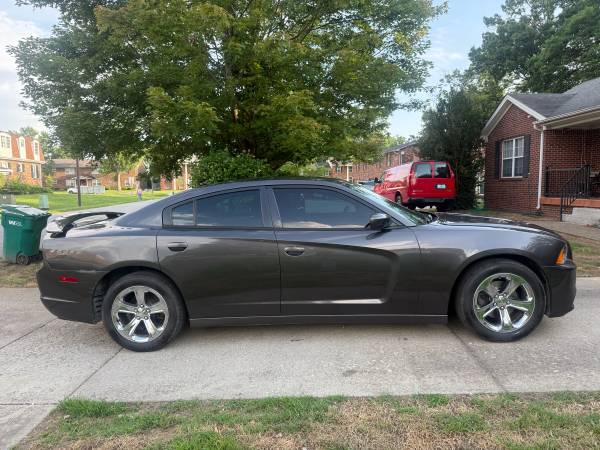 2014 Dodge Charger SXT - $6,800 (Louisville)63621764714499123
