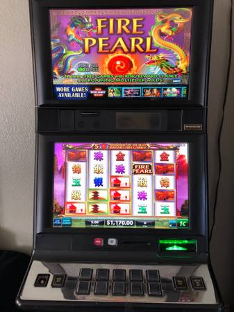 Máquina tragamonedas IGT AVP, múltiples juegos - $2,400 (LA Palmdale)63470988933891121