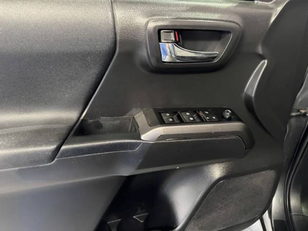 2023 Toyota Tacoma TRD Off-Road - Photo 14