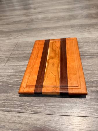 Hand crafted cutting boards 1