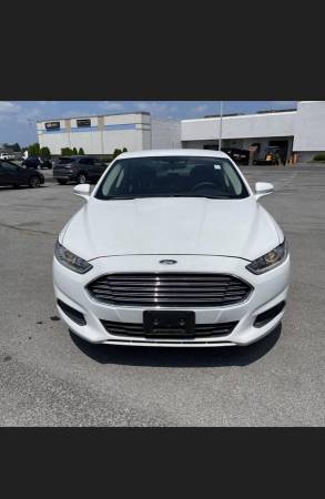 2014 Ford Fusion SE 4dr Sedan - $6,995 (+ Raceway Motors inc)63473263330305120