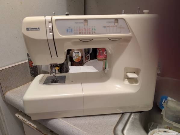 Vintage Sears Kenmore sewing machine 1