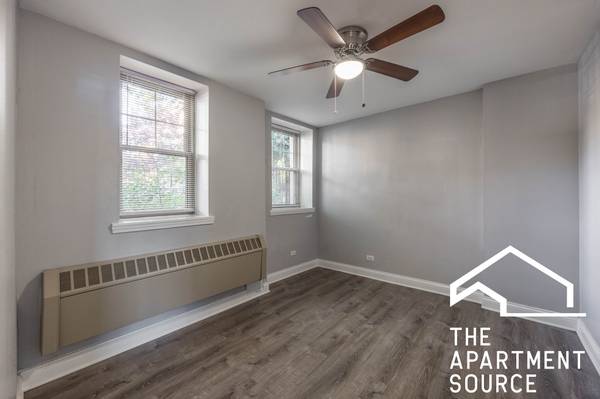$2,000 / 2br - Spacious 2-Bedroom in Buena Park GAS HEAT AND WATER INCLUDED (Buena Park)64041808399745124