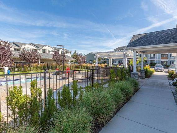 $1,264 / 1br - 647ft2 - Sprawling Trails Await You! (Close to Spokane Valley Mall, Parks, and Trails!)63969875502082120