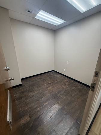 86 sqft single room suite for $400 1