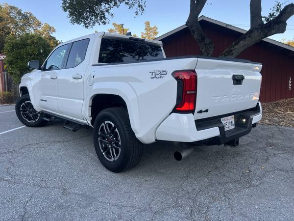 ( No Tariffs Pricing )  Pristine 2024 Toyota Tacoma 4X4 Ddl Cab TRD - $44,250 (redwood city)63438520223873123