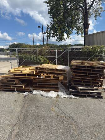 Free pallets 1