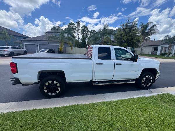 2017 Chevrolet Dual Cab WT - Photo 5