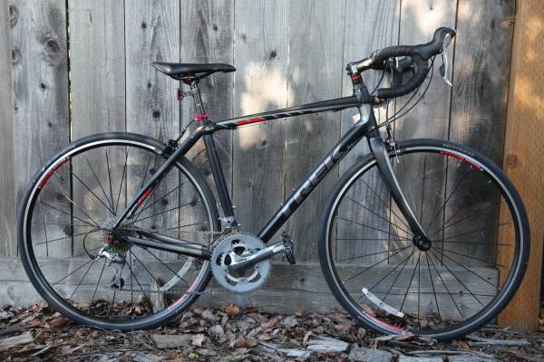Trek Domane 2.0 Endurance Road Bike (54cm) 1