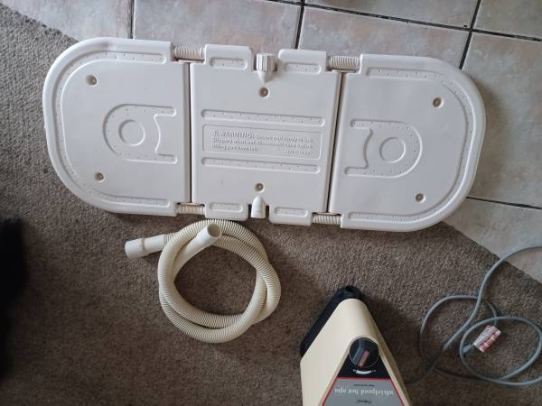 JACUZZI  SPA  BATH. REDUCED PRICE AGAIN 1