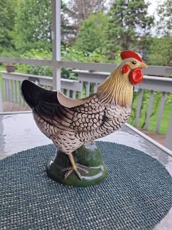 Handmade glazed ceramic chicken/hen planter 1