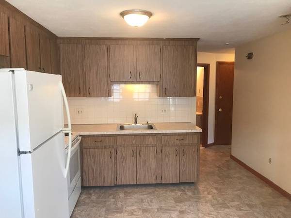 $1,900 / 1br - Quincy 1 Bedroom Hardwood Floors (Quincy)63856338938241124