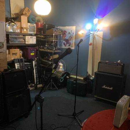 Practice Space Availible in Oakland (Oakland)63348079270657123