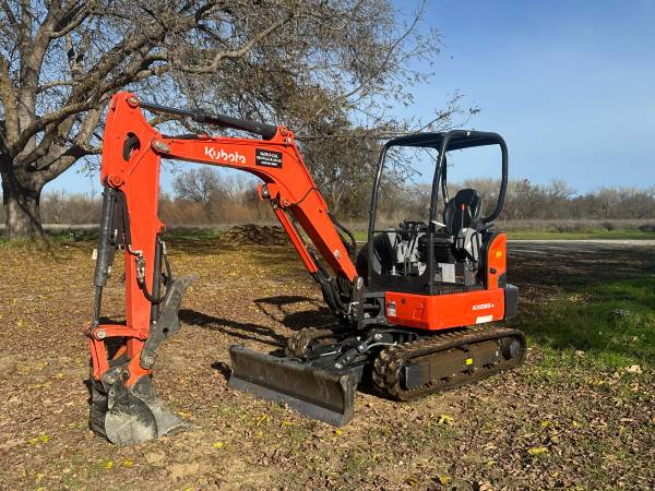 Kubota KX033-4 Mini Excavator 1