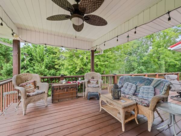 $449,000 / 4br - 2973ft2 - Perfect Porch Palace - 41 Vista Dr, Clyde NC 28721 (Clyde)64029206265346124