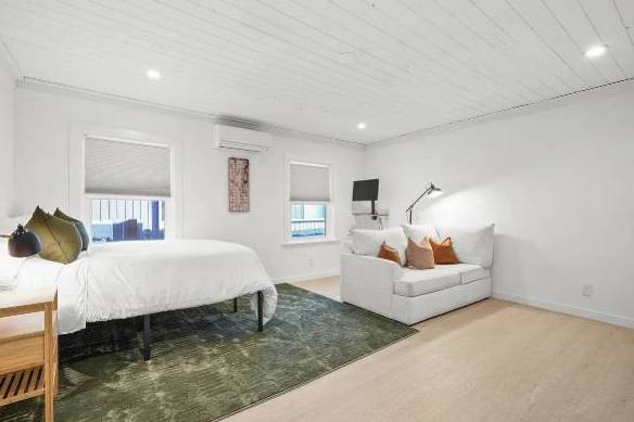 $1,055 / 1br - Private Studio for Rent in Ocean Park63701035089283124