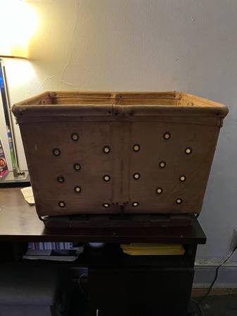 Lane basket 1