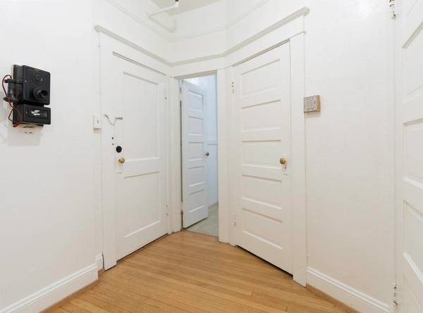 $1,295 / 1br - SPECIAL: 1 FREE MONTH + 5 Parks within 1.5 Miles, Hardwood Floors (Downtown Portland)63820707937283123