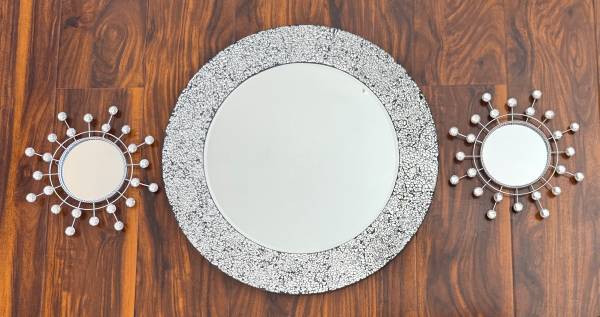 Silver-Colored Set of 3 Beautiful Hanging Mirrors 1