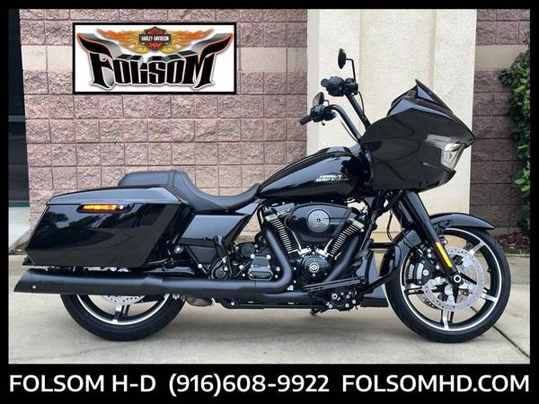2025 Harley-Davidson FLTRX - Road Glide SKU:U25396 V Twin 1