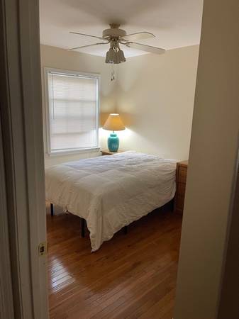 $700 / 1br - 140ft2 - Large Room w/Shared bath (Falls Church/Merrifield)64039861793665121