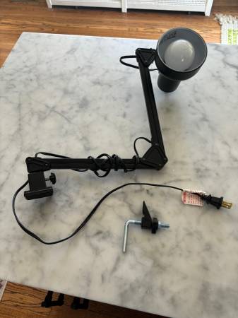 Vintage Portable Lamp 1