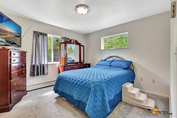 $365,000 / 4br - 1728ft2 - ¡REDUCIDO! Encantadora casa en 1.73 Acres con garaje independiente (Houston)64014170636547124