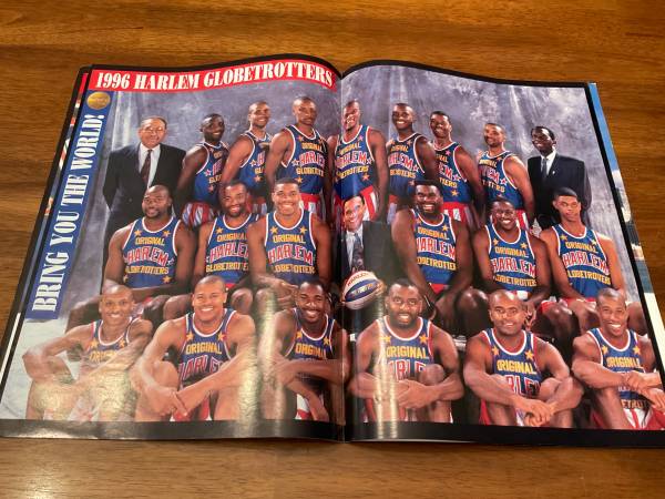 趣味 HARLEM GLOBETROTTERS 70th Anniversary Harlem Globetrotters 70th Anniversary World Tour Booklets
