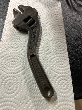 WESTCOTT 8” ADJUSTABLE WRENCH 1