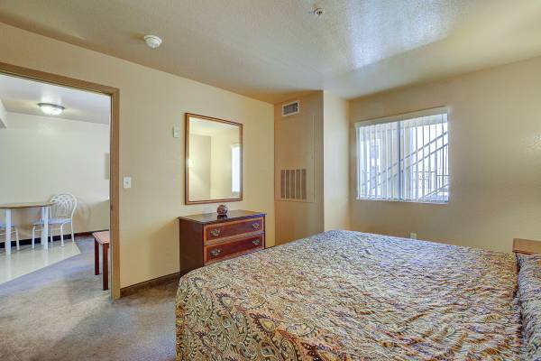 $289 / 1hab - 350 pies² - CÓDIGOS WIFI $15.00 (4555 LAS VEGAS BLVD N, LAS VEGAS, NV)63859612758401120