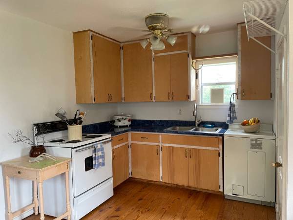 $800 / 2br - Cabin in the country (Greenville, SC)63783812094721121