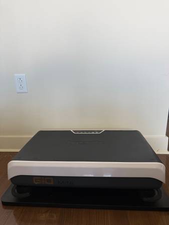 Hypervibe G10 mini compact vibration plate 1