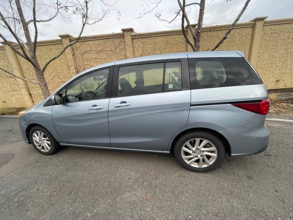 2012 Mazda 5 1