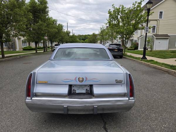 CADILLAC FLEETWOOD BROUGHAM 5.7 1 DUEÑO CLÁSICO CADILLAC - $10,999 (Staten Island)63614148684673123