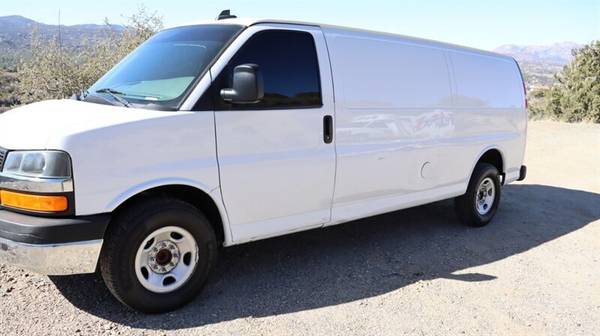 2018 Chevrolet Express 3500 Extra Long con pocos kilómetros - $18,999634705978181151211