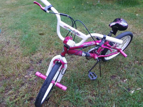 Bicicleta BMX Avigo Starlet para chicas de 20", color rosa brillante, como nueva - $50 (Olympia Lacey)63471419180035122