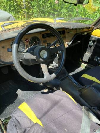 Triumph Spitfire 1500 (1979) - $3.000 (Takoma Park)63616327776259124