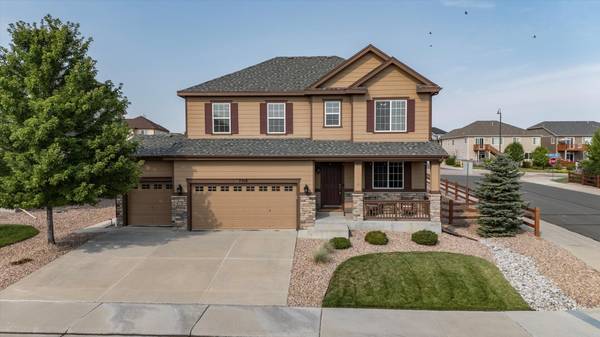 $690,000 / 4br - 4065ft2 - Beautiful Richmond 2 Story...4 Bedrooms...3 Baths...Castle Rock (7310 Blue Water Drive, Castle Rock, CO)63658179705345120