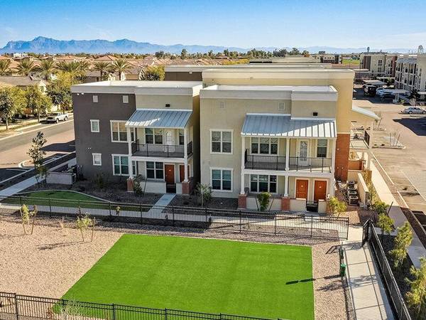 $1,499 / 1br - 840ft2 - Covered Parking*, On-Site Car Care Center, Granite Countertops (Cooley Station)64024999136003122
