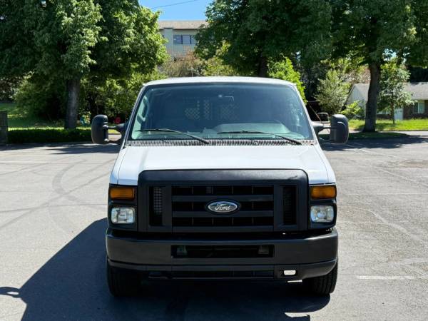 2014 Ford E250 - Photo 9