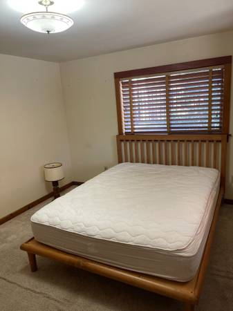 $950 / 1br - 900ft2 - Room / Share House Los Alamos Downtown (Los Alamos Downtown)63663853826051121