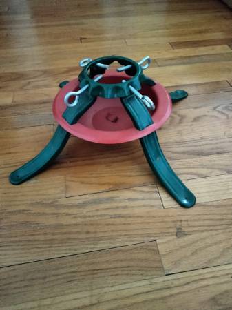Metal tree stand and free Christmas tree 1