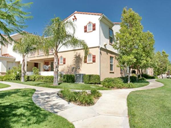 $2,999 / 3br - 1077ft2 - Exercise Circuits, Built-in Microwave, Gated Community (Shopping Centers, Fast Food, Gas Stations)64028083524354120