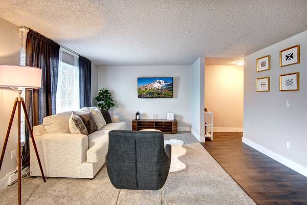 $1,839 / 2br - 880ft2 - MOVE IN BY 9/30 AND RECEIVE ONE MONTH FREE PLUS A GIFT CARD! (8022 83rd Avenue Southwest, Lakewood, WA)63838110882433123